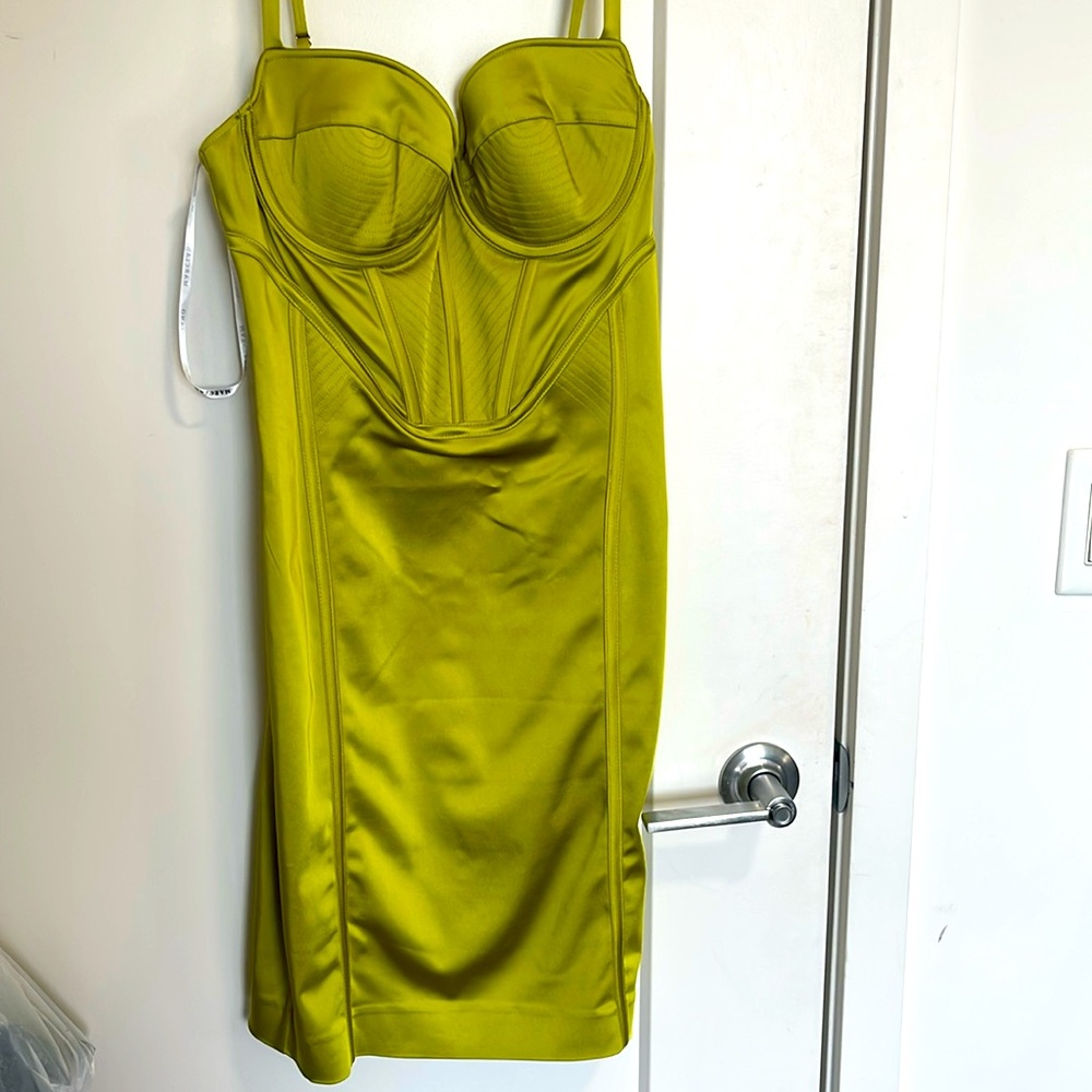 Dress Guess beautiful color , use 1 time, to small for me